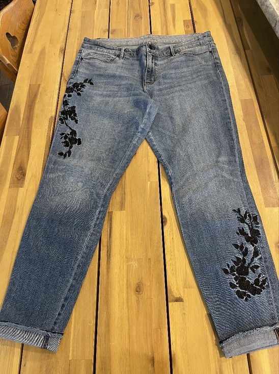 White House Black Market Denim - White House Black Market Womens Classic Denim Embroidered Skinny Jeans Size 14